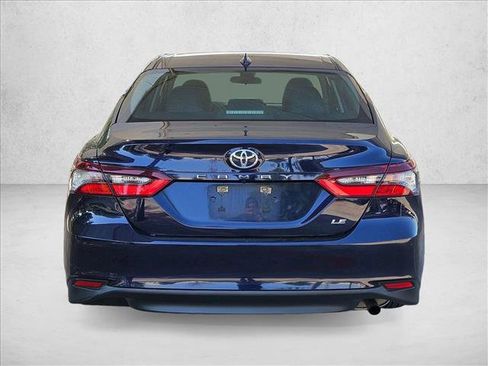 Used 2022 Toyota Camry LE image 6