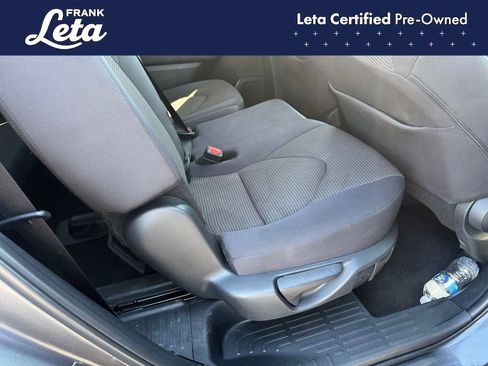 Used 2024 Toyota Highlander LE AWD/4WD image 26