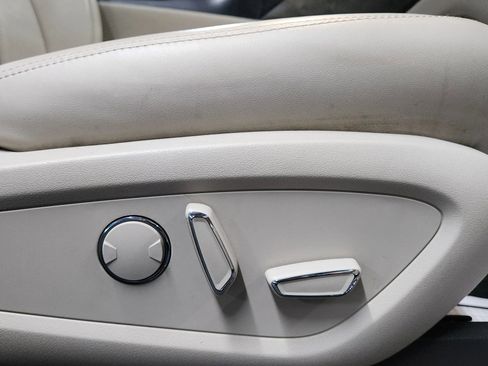 Used 2018 Lincoln MKX Reserve w/ Driver Assistance Package image 17