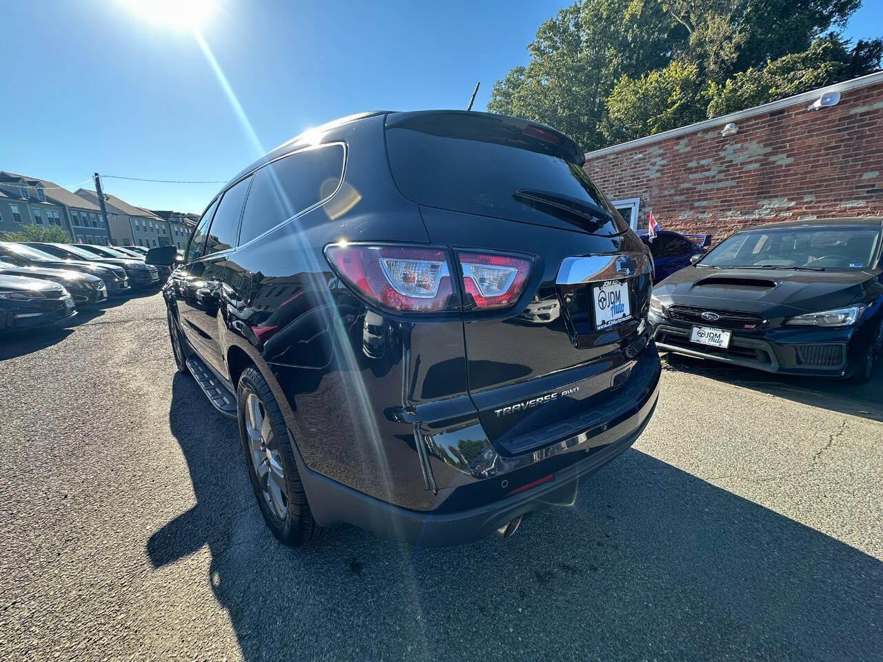 Used 2017 Chevrolet Traverse LT AWD/4WD image 3