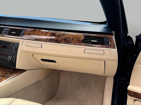 Used 2008 BMW 335i Convertible RWD image 17
