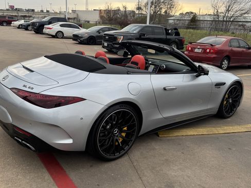 Used 2022 Mercedes-Benz SL 63 AMG 4MATIC image 2