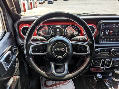 Used 2021 Jeep Gladiator Rubicon image 16