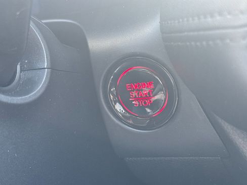 Used 2023 Honda HR-V LX image 23