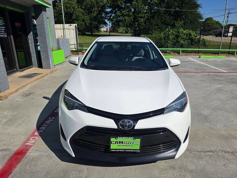 Used 2017 Toyota Corolla LE FWD image 7