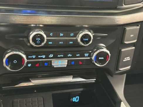 Used 2024 Ford F250 Lariat w/ Lariat Ultimate Package AWD/4WD image 18
