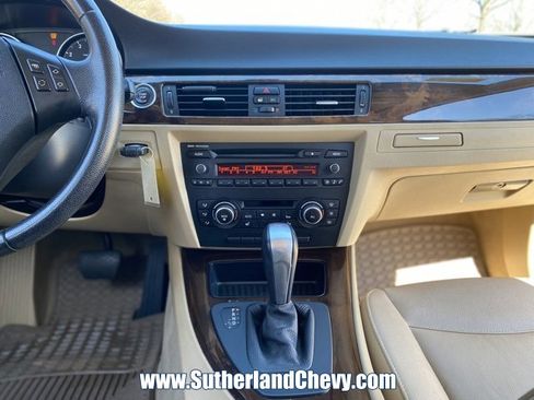Used 2010 BMW 328i xDrive Sedan image 23