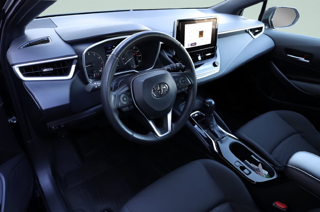 Certified 2025 Toyota Corolla SE w/ SE Package FWD image 27