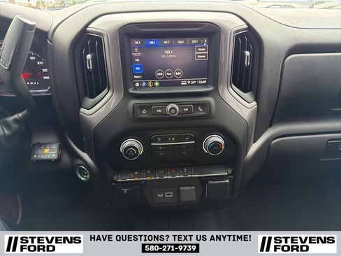 Used 2022 Chevrolet Silverado 1500 Custom image 23