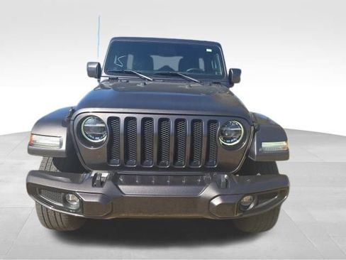 Used 2021 Jeep Wrangler Unlimited Sahara image 2