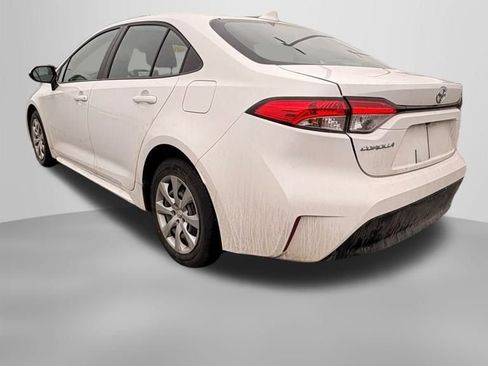 Used 2025 Toyota Corolla LE image 5