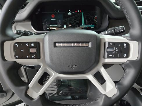 New 2026 Land Rover Defender 110 X-Dynamic SE AWD/4WD image 24