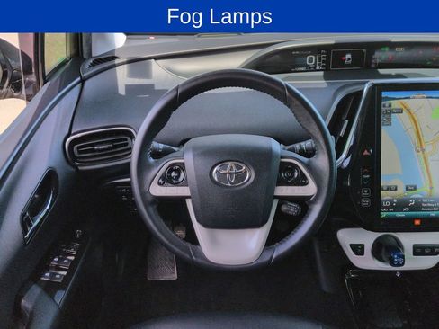 Used 2017 Toyota Prius Prime Advanced FWD image 12