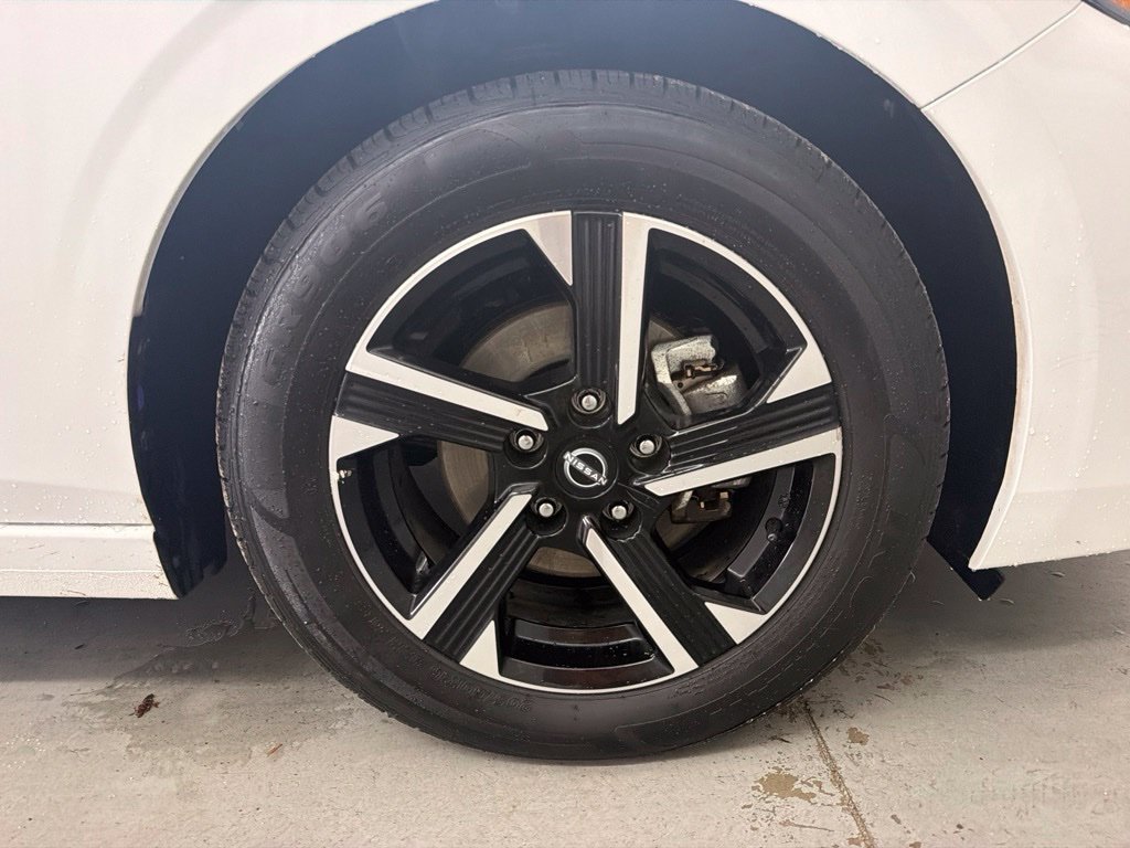 Used 2024 Nissan Sentra SV FWD image 13