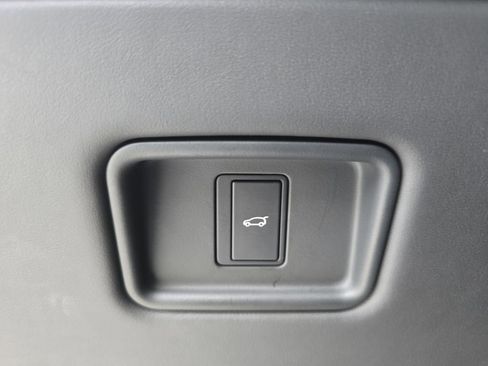 Used 2023 Land Rover Range Rover SE image 27