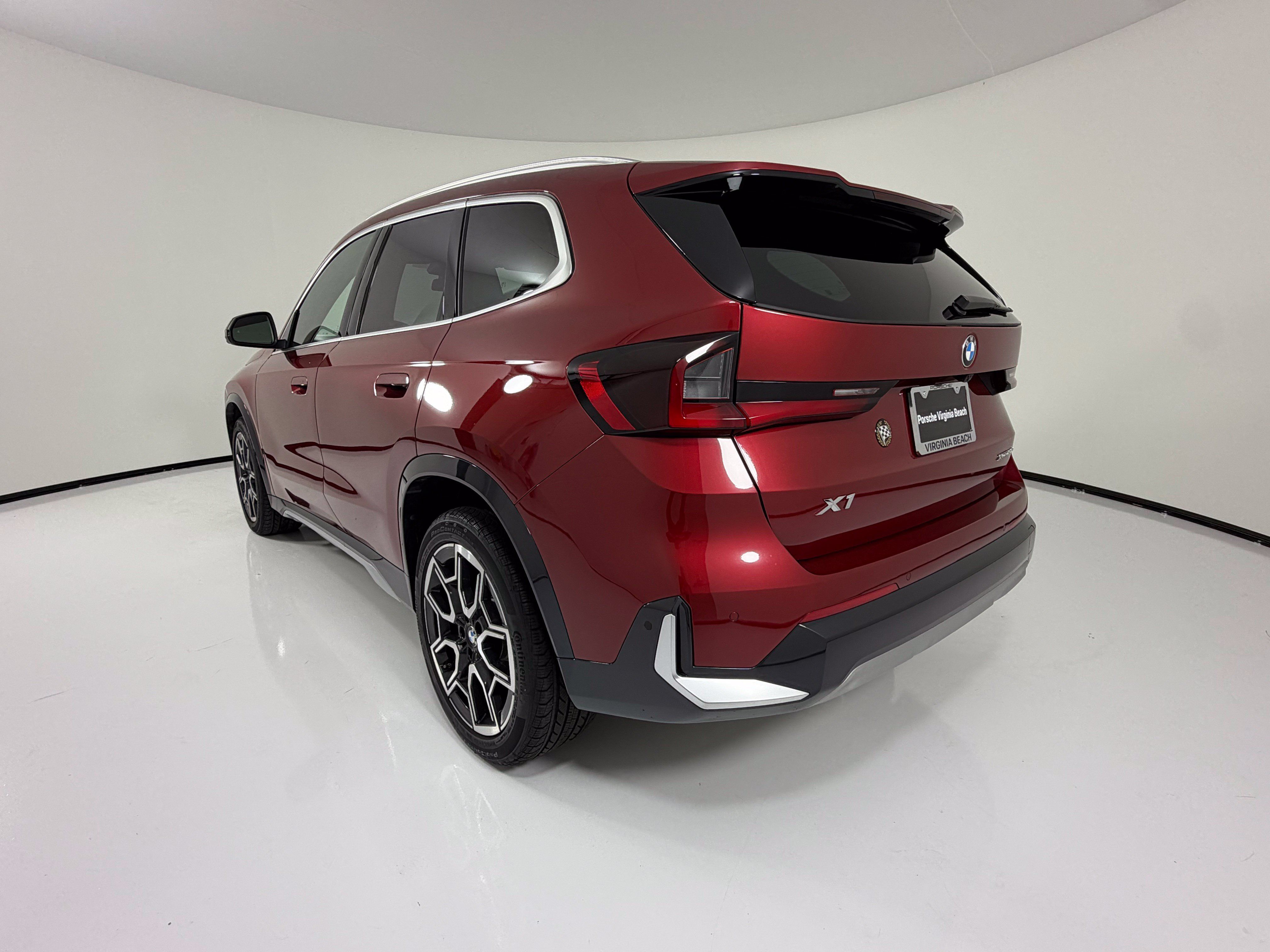 Used 2026 BMW X1 xDrive28i AWD/4WD image 8