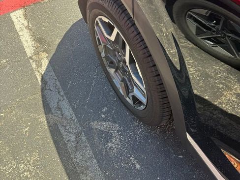 Used 2021 Hyundai Santa Fe SEL Premium image 4