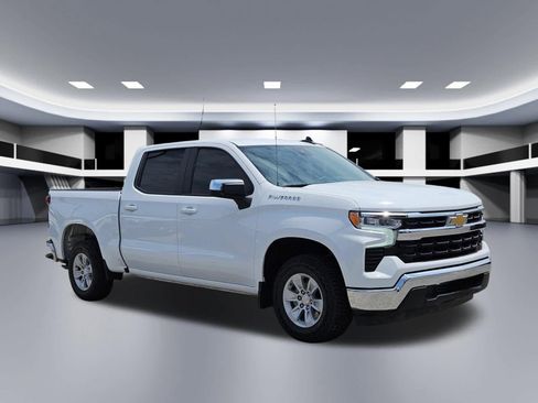Used 2025 Chevrolet Silverado 1500 LT RWD image 9