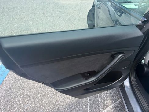 Used 2023 Tesla Model 3 Standard Range RWD image 13