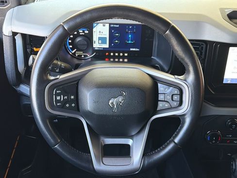 Used 2022 Ford Bronco Badlands image 4