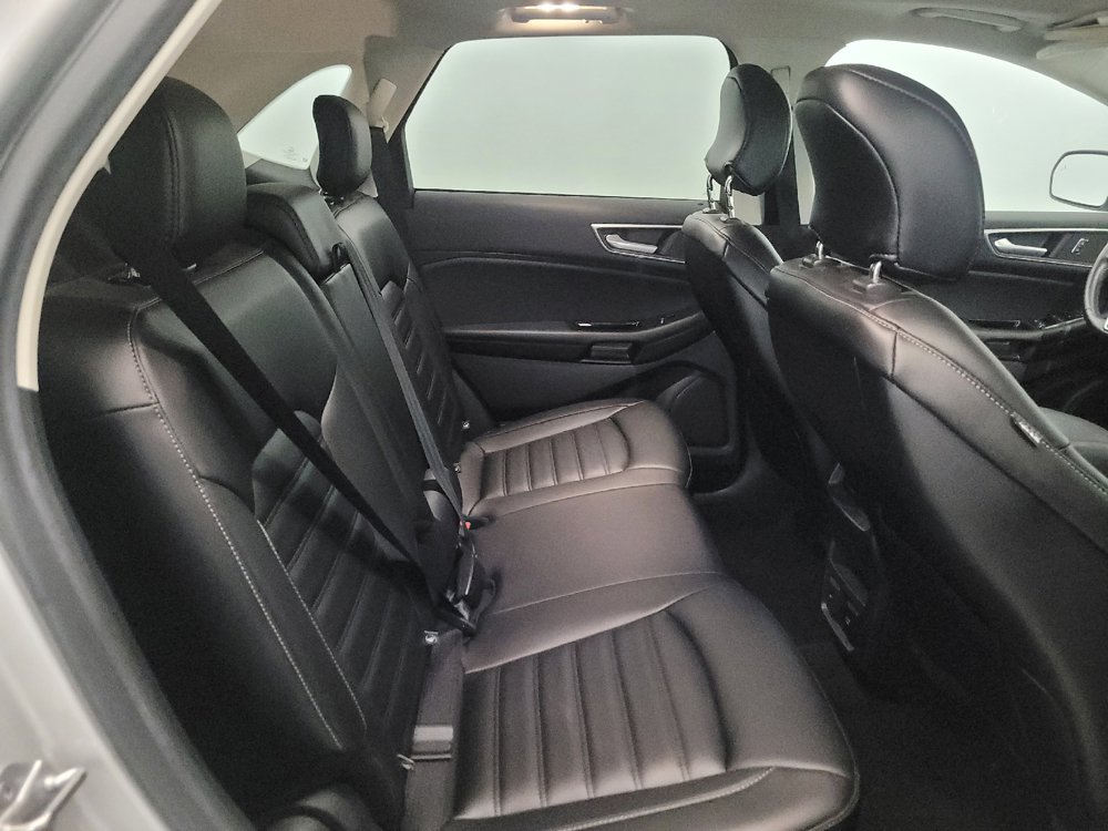 Used 2019 Ford Edge SEL w/ Equipment Group 201A AWD/4WD image 19