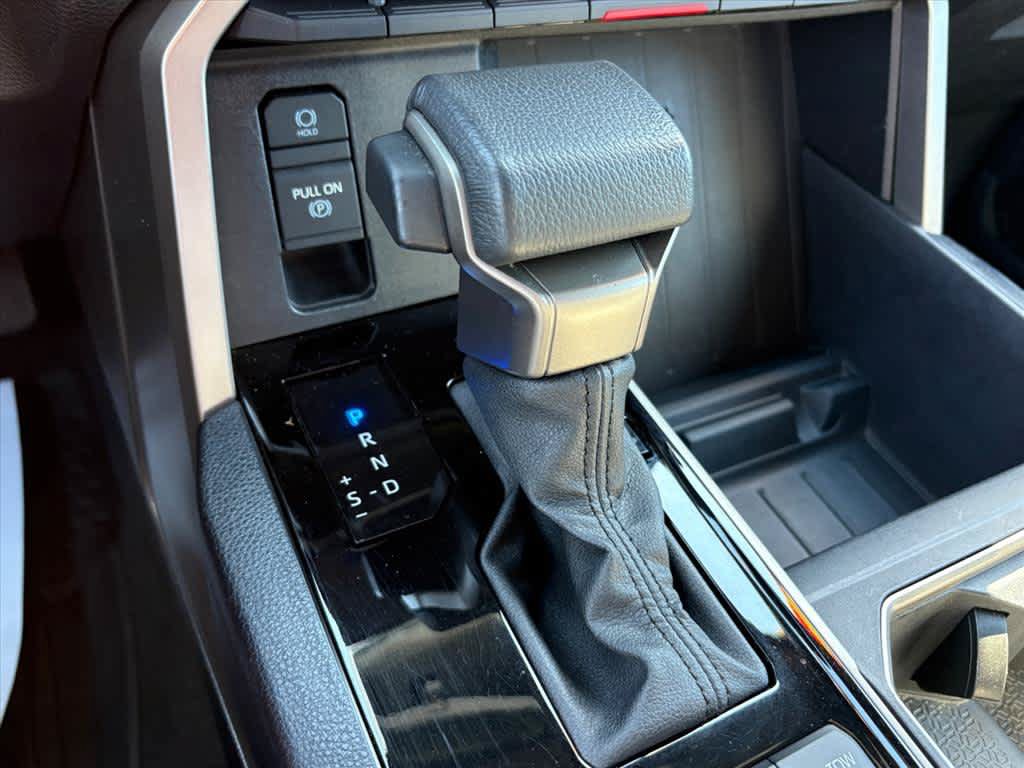 Used 2025 Toyota Tundra SR5 w/ SR5 Premium Package AWD/4WD image 18