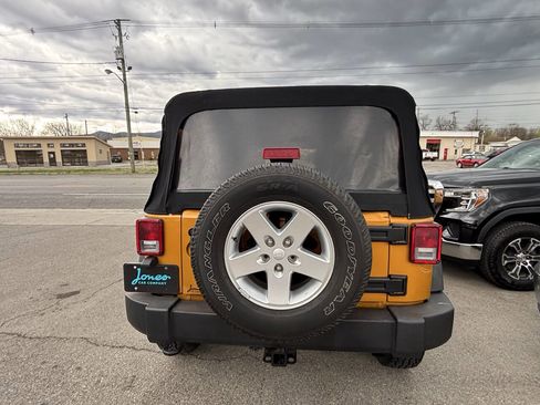 Used 2014 Jeep Wrangler Unlimited Sport w/ Quick Order Package 24S image 9