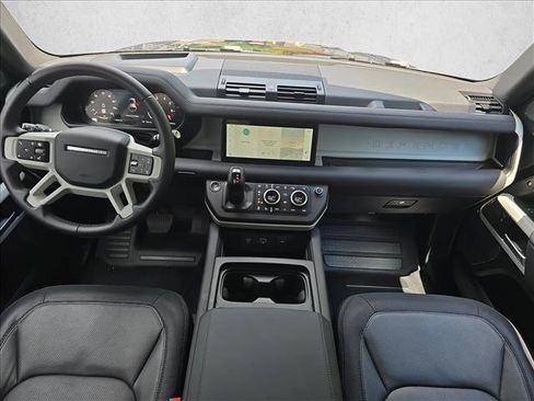 Used 2024 Land Rover Defender 110 X-Dynamic SE AWD/4WD image 9