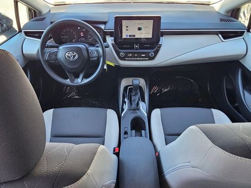 Used 2025 Toyota Corolla LE image 17