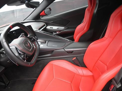 Used 2025 Chevrolet Corvette Stingray Convertible w/ 1LT RWD image 12