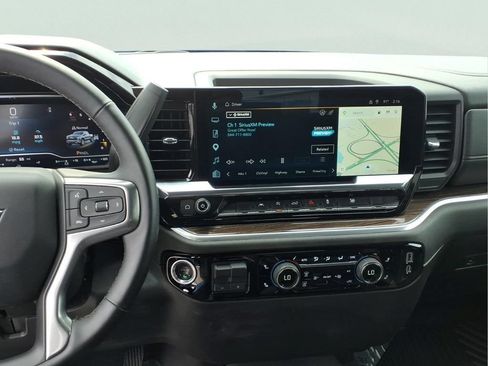Certified 2025 Chevrolet Silverado 1500 LT AWD/4WD image 6