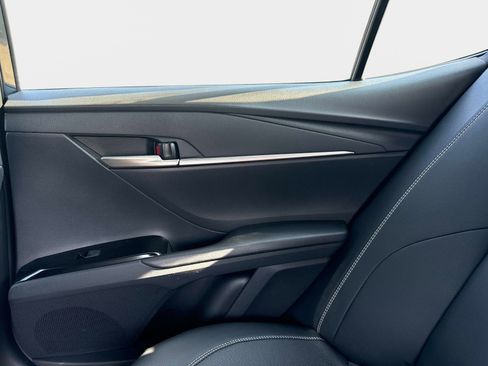 New 2026 Toyota Camry SE w/ Convenience Package FWD image 12
