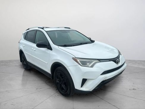 Used 2016 Toyota RAV4 LE FWD image 13