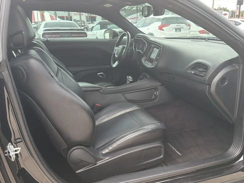 Used 2017 Dodge Challenger R/T Plus RWD image 20