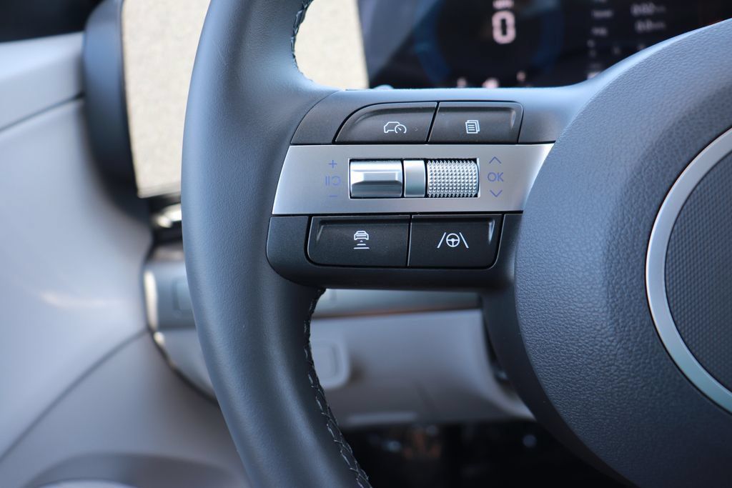 Used 2026 Hyundai Kona SEL Premium FWD image 20