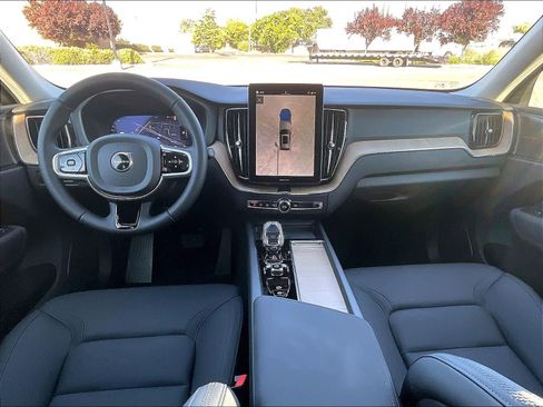 New 2026 Volvo XC60 T8 Plus w/ Climate Package PRO AWD/4WD image 7