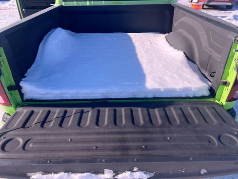 Used 2017 RAM 1500 Sport w/ Sublime Green Sport Package image 32