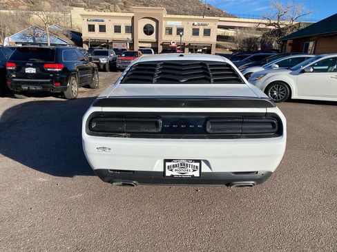 Used 2022 Dodge Challenger GT image 5