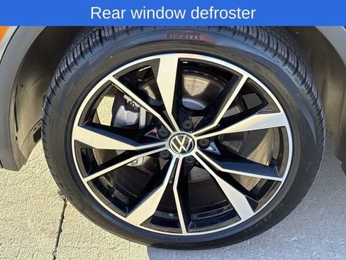 Used 2023 Volkswagen Tiguan SEL R-Line image 12