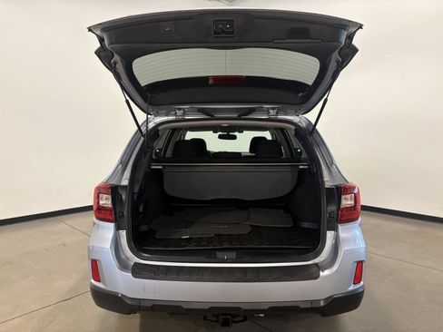 Used 2015 Subaru Outback 2.5i Premium AWD/4WD image 34