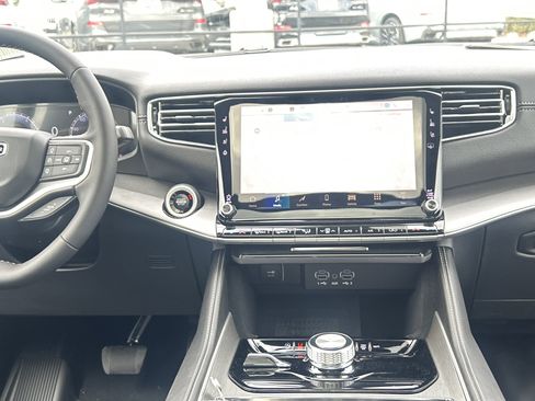 New 2026 Jeep Grand Wagoneer Limited w/ Premium Group II AWD/4WD image 24