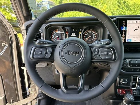 New 2026 Jeep Wrangler Unlimited Rubicon AWD/4WD image 20