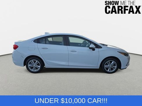 Used 2017 Chevrolet Cruze LT w/ Convenience Package image 4