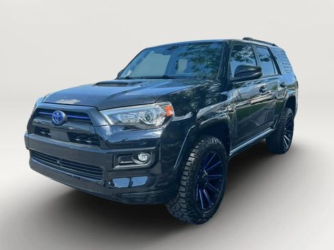 Used 2022 Toyota 4Runner TRD Sport w/ Technology Package AWD/4WD image 3