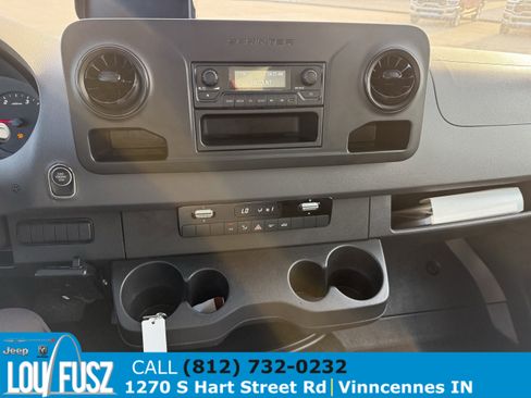 Used 2020 Mercedes-Benz Sprinter 4500 w/ Driver Convenience Package image 18