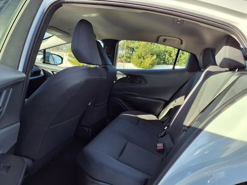 Used 2025 Toyota Prius LE image 21