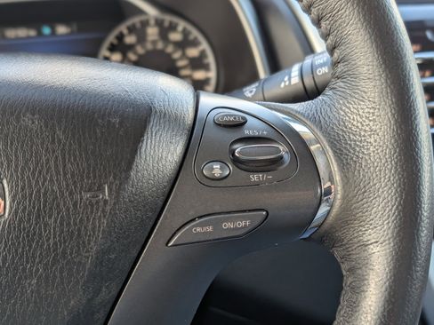 Used 2019 Nissan Murano SV w/ Premium Package image 18