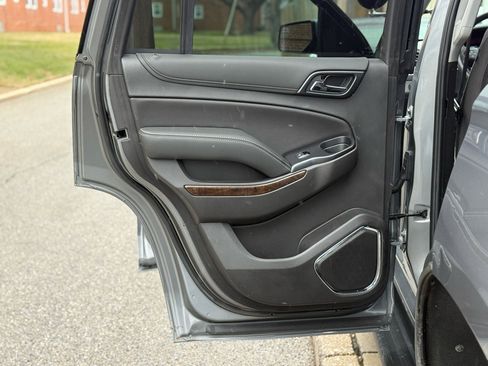 Used 2020 Chevrolet Tahoe 4WD image 42