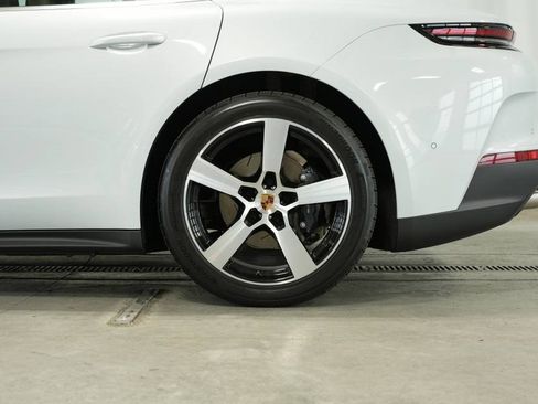New 2025 Porsche Panamera 4 image 42