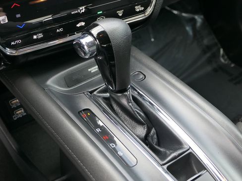 Used 2022 Honda HR-V EX image 18